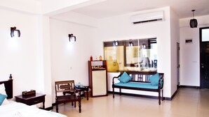 Luxury Room | In-room safe, desk, laptop workspace, blackout curtains - The PLeasure Kosgoda (Kosgoda)