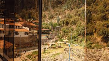 Literie de qualité supérieure, coffres-forts dans les chambres, bureau