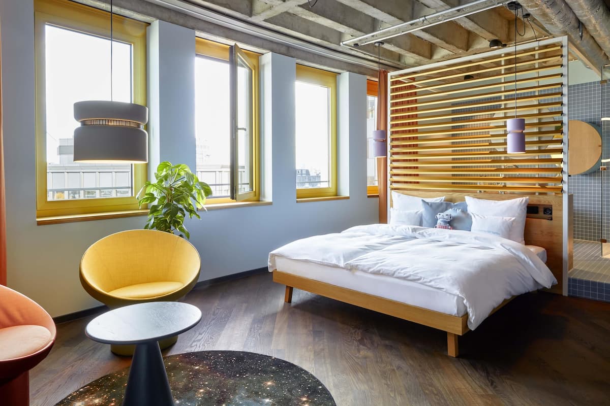 Extra Large | City view