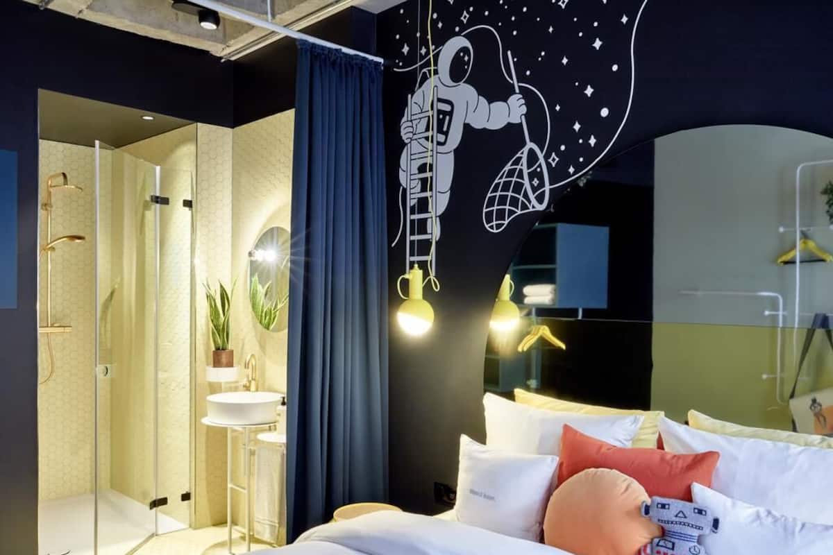 Medium Inner Circle | Gratis produkter i minibar, värdeförvaringsskåp på rummet och skrivbord