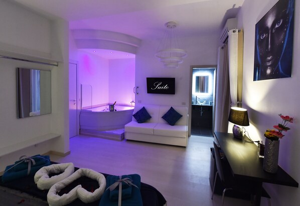 Suite (vasca idromassaggio con terrazza) | Baignoire à jets