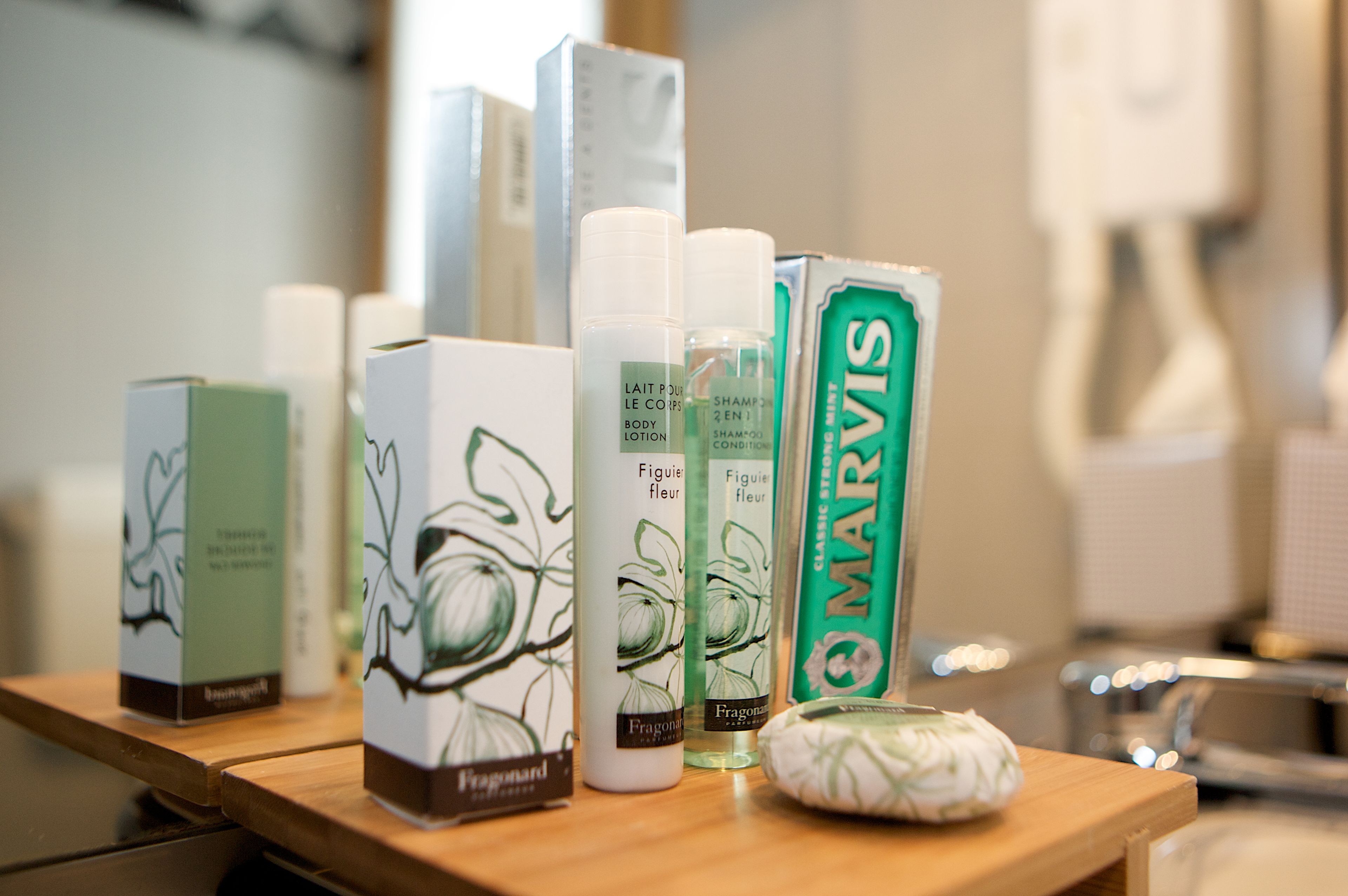 triple room | bathroom | shower, free toiletries, hair dryer, towels