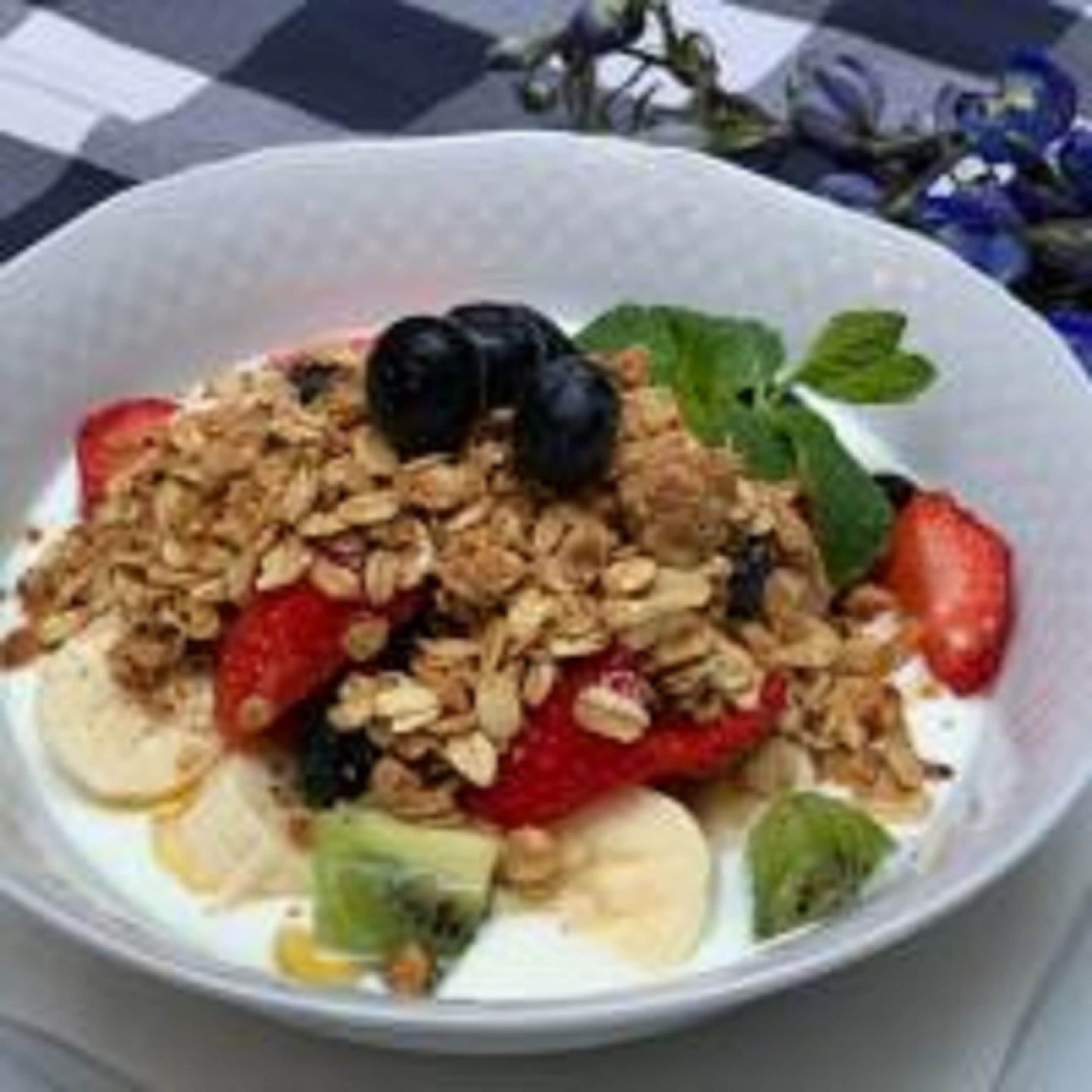 daily cooked-to-order breakfast (pln 40 per person)