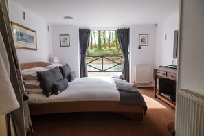 Chalet, 1 Bedroom (Boathouse) | 1 bedroom, desk, iron/ironing board, free WiFi - Forbes of Kingennie Country Resort (Dundee)