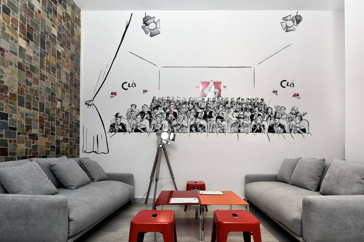 lobby lounge