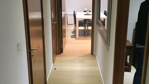 Deluxe Apartment, 2 Bedrooms | Living area | 40-inch flat-screen TV with cable channels, TV - Baker Street (London)