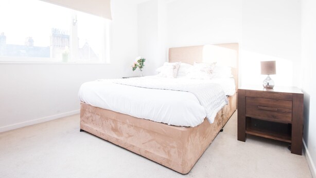 1 bedroom, premium bedding, iron/ironing board, WiFi (free) - Baker Street (London)