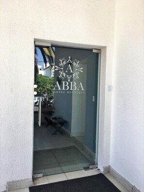 Entrada de la propiedad