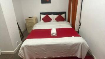 Standard Double Room | Desk, blackout drapes, iron/ironing board, free WiFi