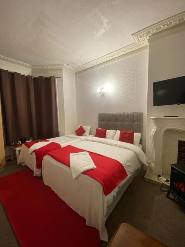 Standard Triple Room - Shared