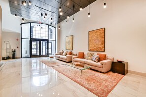 Lobby lounge - Global Luxury Suites Downtown Boston (Boston)