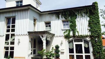 บริเวณภายนอก