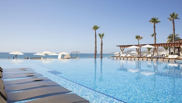 Infinity-Pool