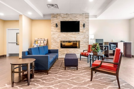 Lobby. Comfort Inn & Suites