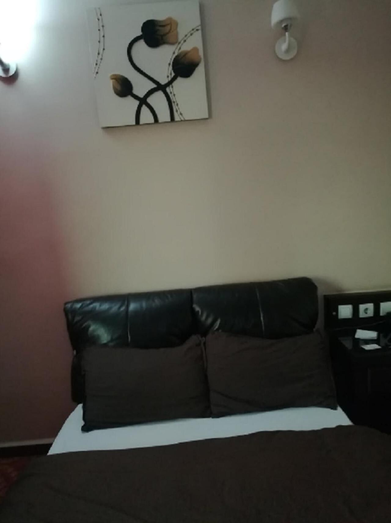 Minibar, individually decorated, individually furnished, blackout drapes