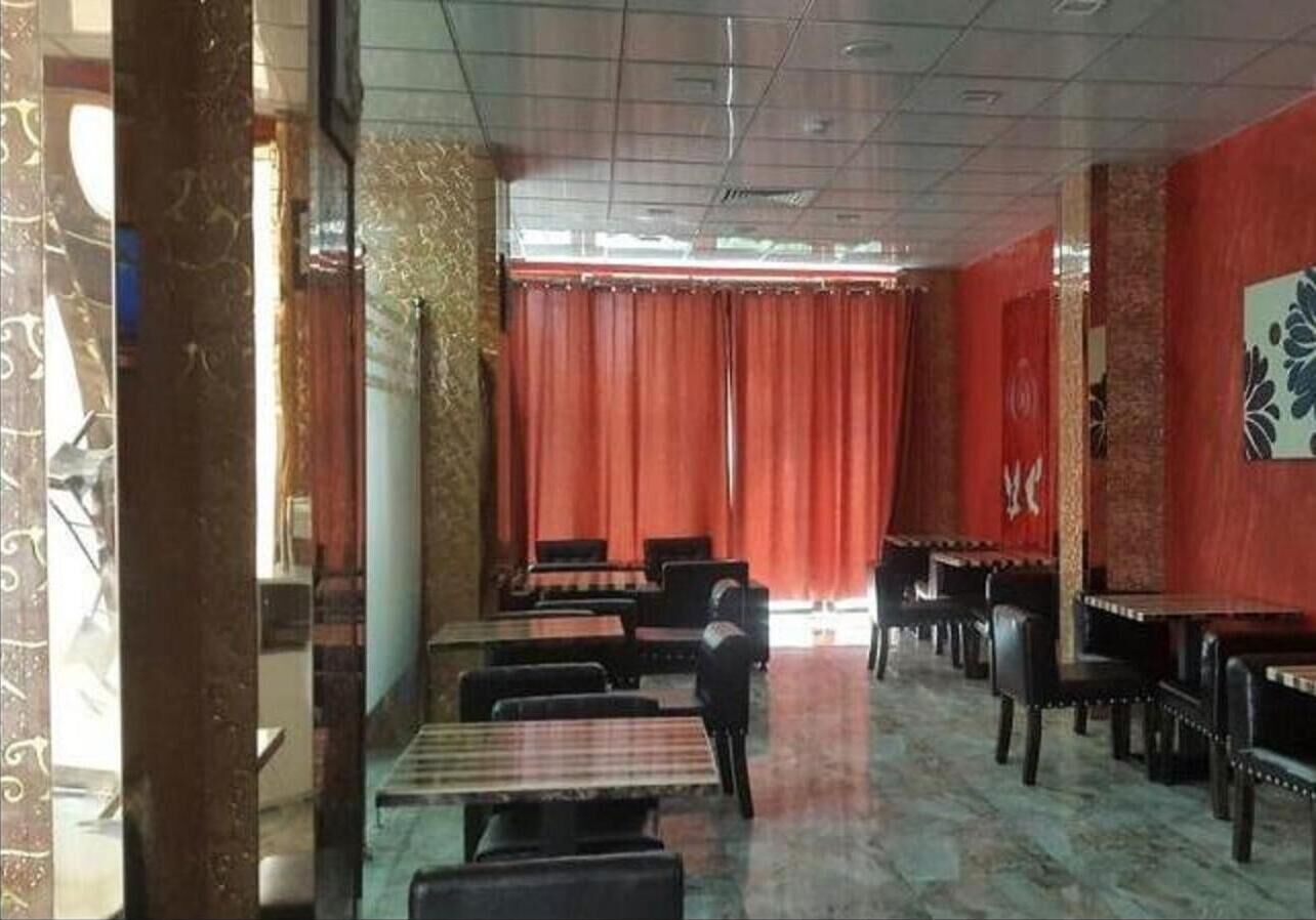 breakfast, lunch, dinner served; local and international cuisine