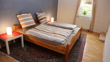 Lejlighed - 1 soveværelse - stueetage (incl. final cleaning fee € 35,-) | 1 soveværelse, lydisolering, strygejern/strygebræt, weekendseng