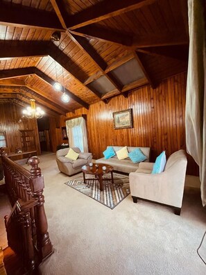 Área de estar no saguão