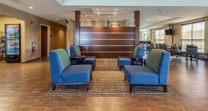 Comfort Inn & Suites – Harrisburg Airport – Hershey South