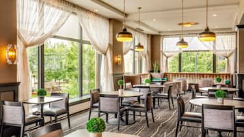 ロビー応接スペース