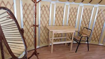 Bungalow, 3 Twin Beds | Room amenity