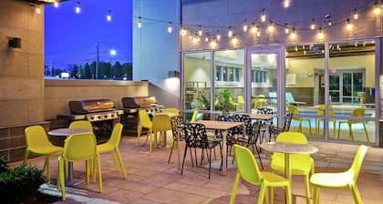 Home2 Suites by Hilton Walpole Foxboro