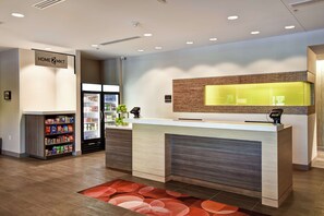 Reception - Home2 Suites by Hilton Walpole Foxboro (Walpole)