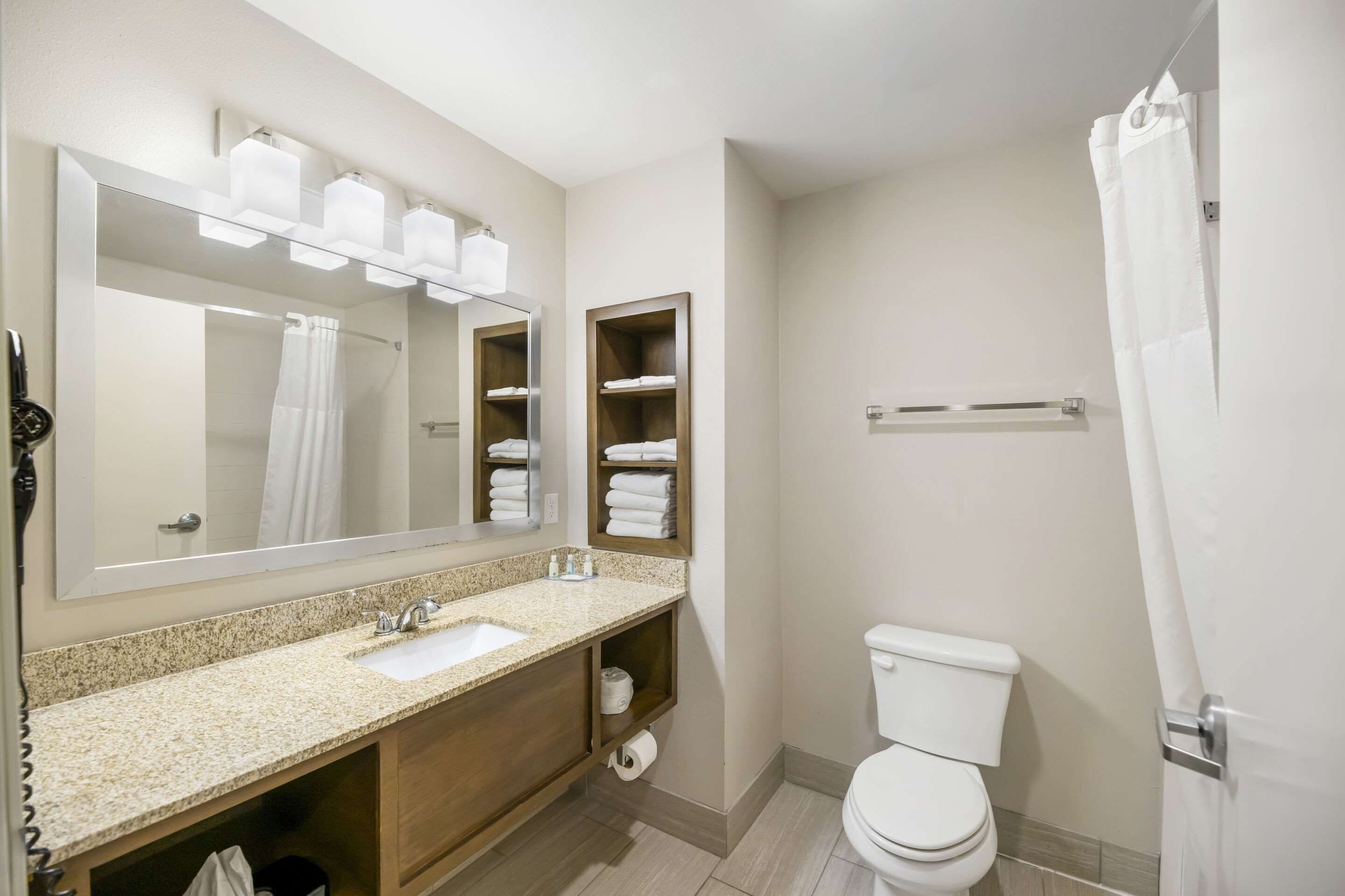 standard room, 1 king bed, non smoking | premium bedding, desk, laptop workspace, blackout curtains