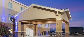 Quality Inn & Suites Carlsbad Caverns Area