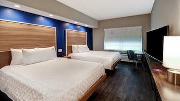 مكتب وستائر تعتيم ومكواة/لوح كي وواي فاي مجانًا