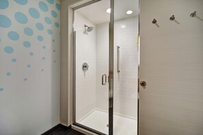 Douche de la salle de bain