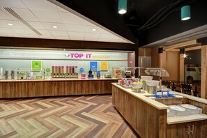 Restaurant - Tru by Hilton Raleigh Durham Airport (Morrisville)
