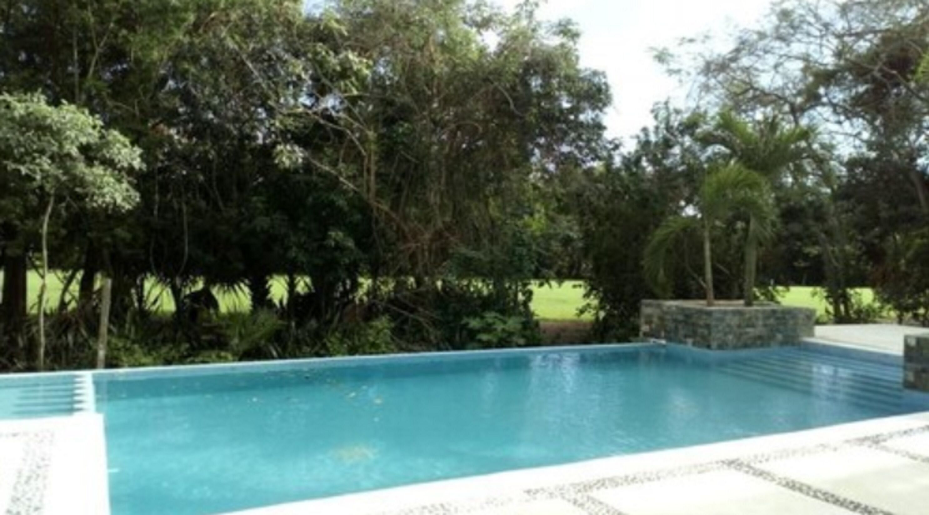 Alberca al aire libre 