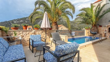 Private Pool in the City Centre | Terrace/patio