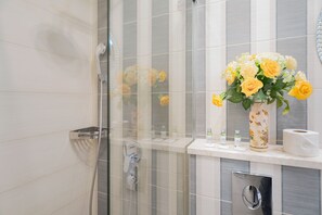 Private Pool in the City Centre | ห้องน้ำ | ฝักบัว, ไดร์เป่าผม, ผ้าเช็ดตัว