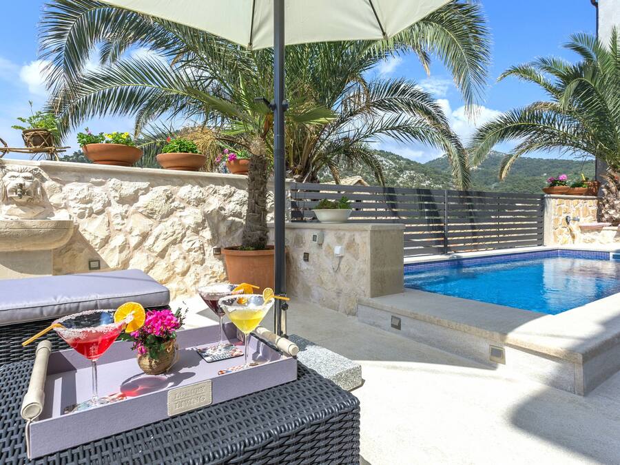 Private Pool in the City Centre | Terrace/patio