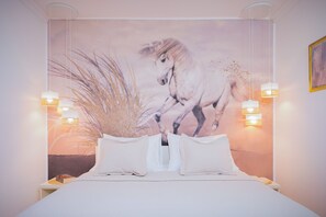 Private Pool in the City Centre | Literie de qualité, lit avec matelas en mousse à mémoire, coffre-fort