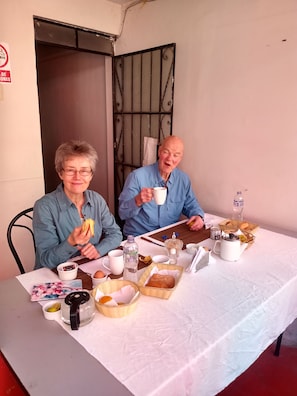 Terrace/patio - HOSPEDERIA Calle 5 (Callao)