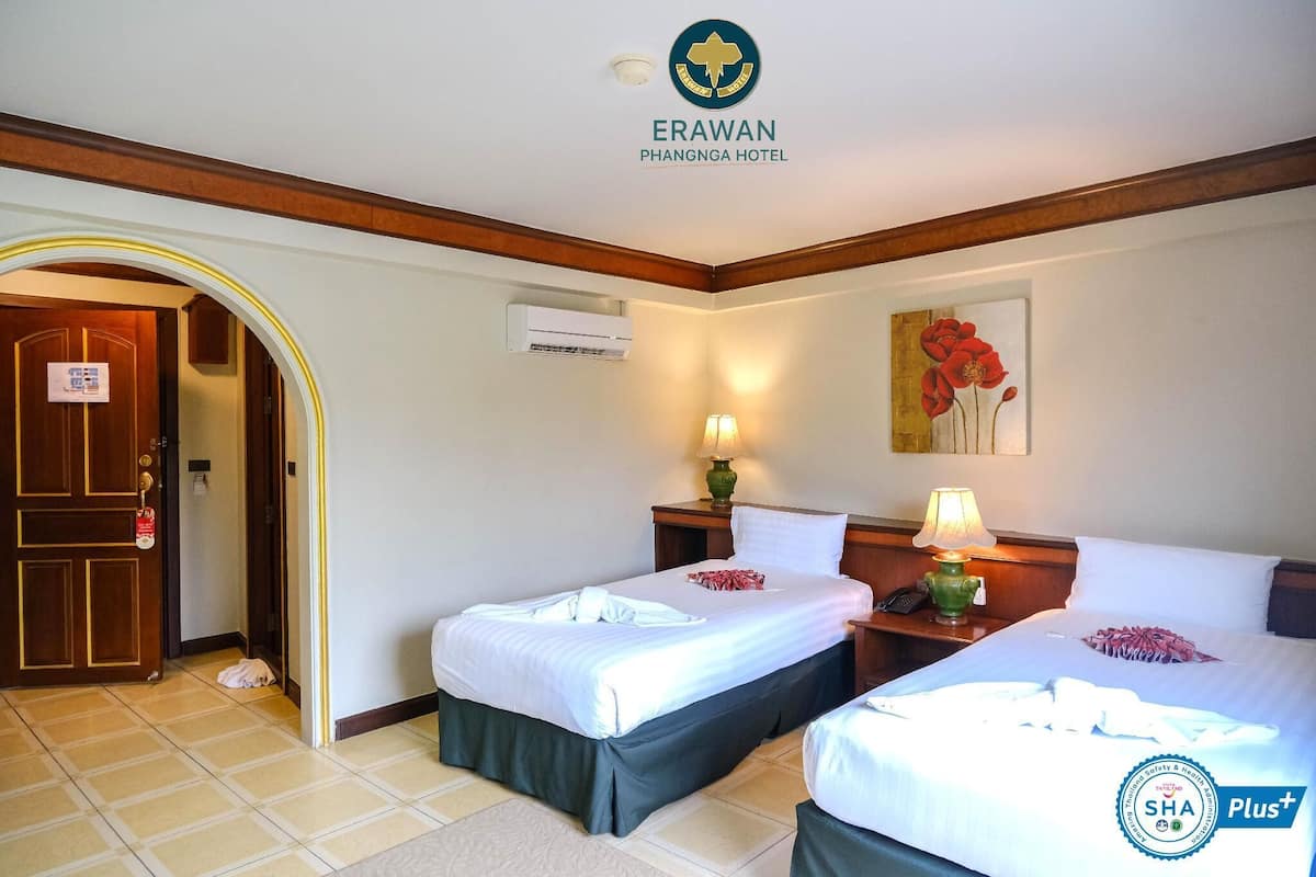Superior Twin Room | 1 bedroom, in-room safe, blackout drapes, free WiFi
