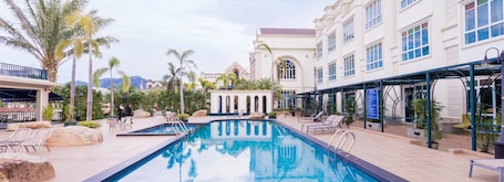 Exterior. Erawan Phangnga Hotel, Natai Beach