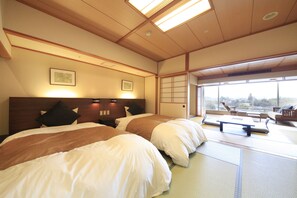 Minibar, caja fuerte, wifi gratis y ropa de cama