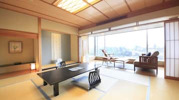 Chambre Tradition (【RAKUZANKAN】Japanese Style) | Minibar, coffres-forts dans les chambres, Wi-Fi gratuit, draps fournis