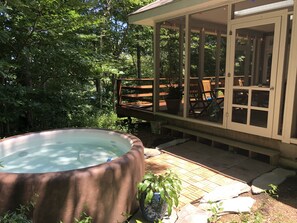 Terrace/patio - Private beach and wooded retreat on Coonamessett Pond (Falmouth)