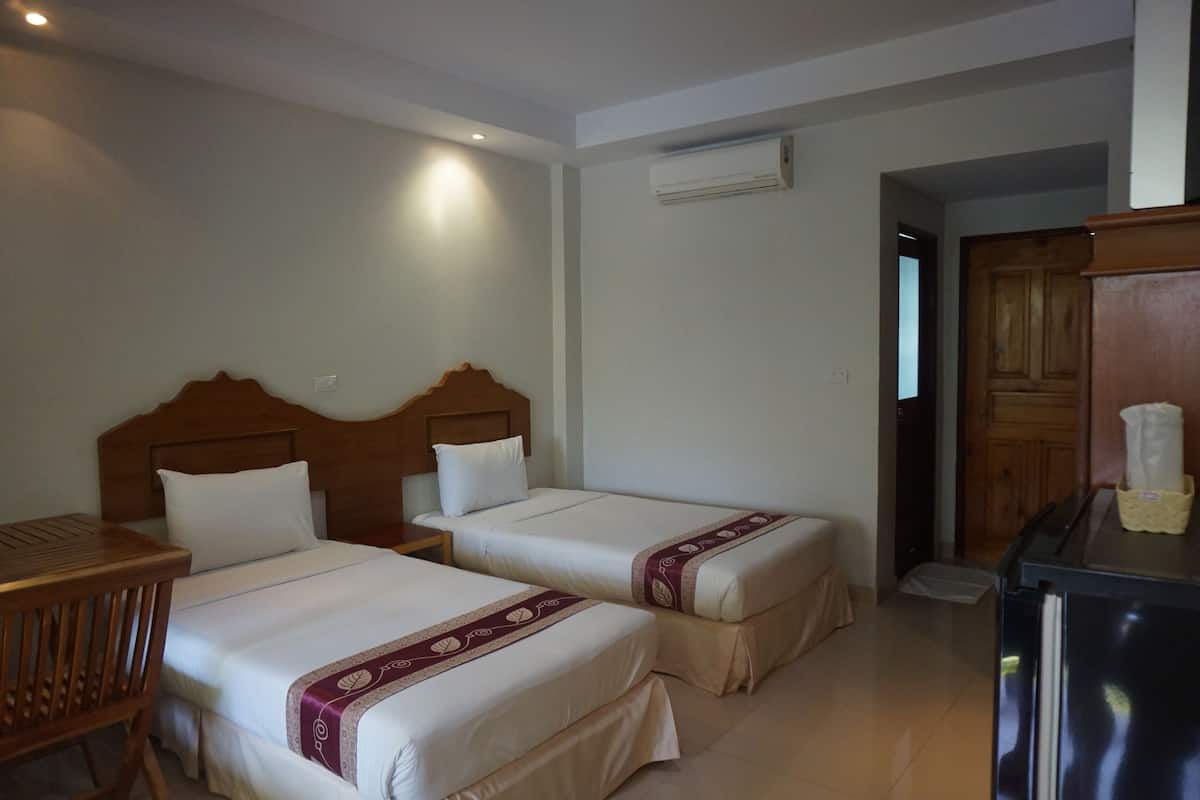Standard Twin Room | Blackout curtains, rollaway beds, free WiFi