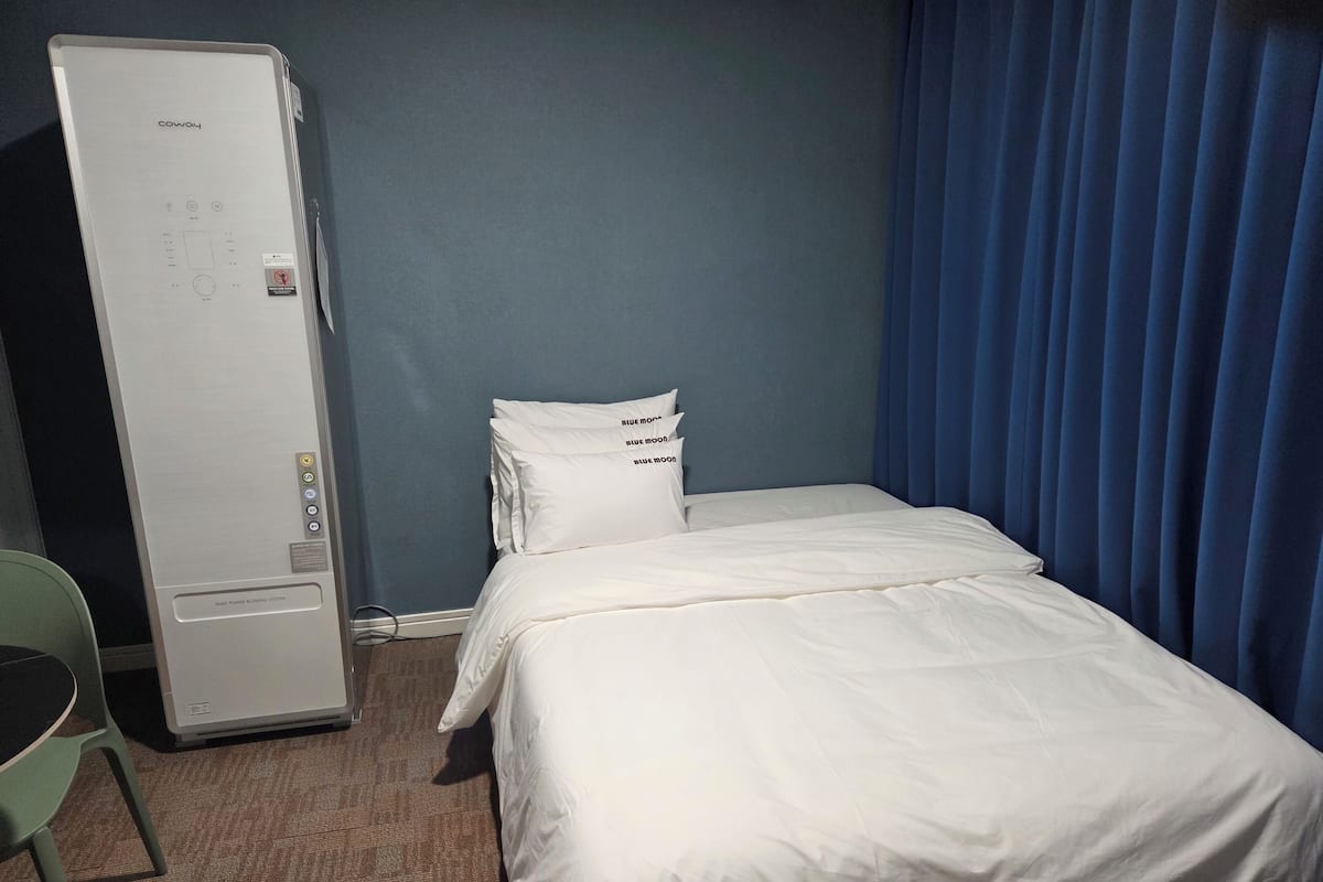 Premium Double Room | Desk, laptop workspace, free WiFi