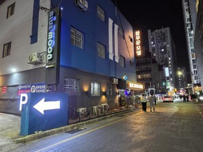 Exterior - Gwangan Beach Blue Moon Motel (Busan)