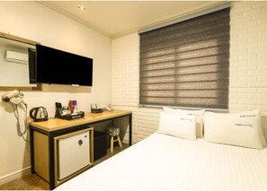 Standard Room | Free WiFi - Gwangan Beach Blue Moon Motel (Busan)