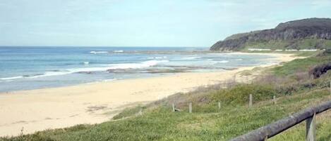 Una playa cerca