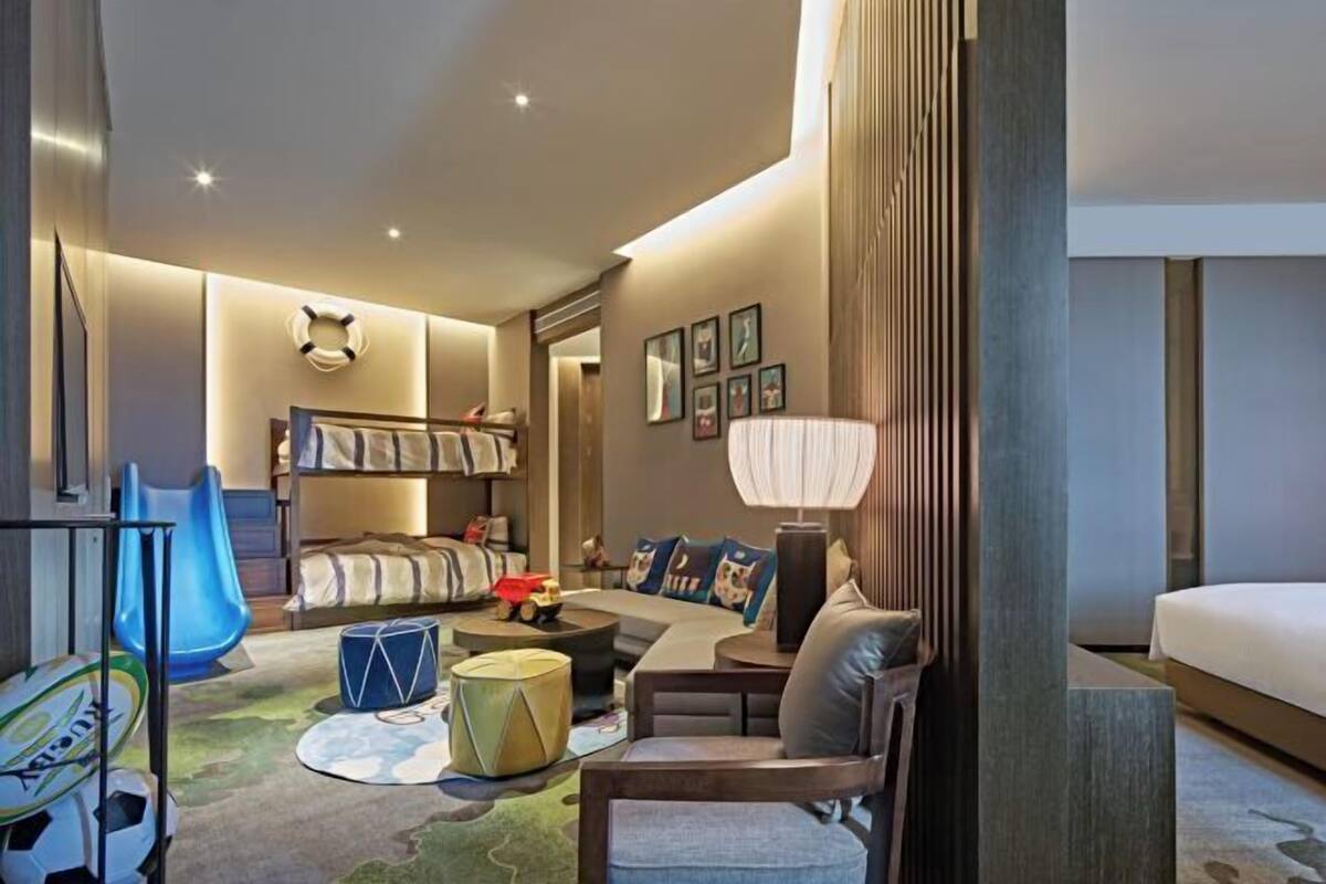 Minibar, két bảo mật tại phòng, bàn, phòng cách âm