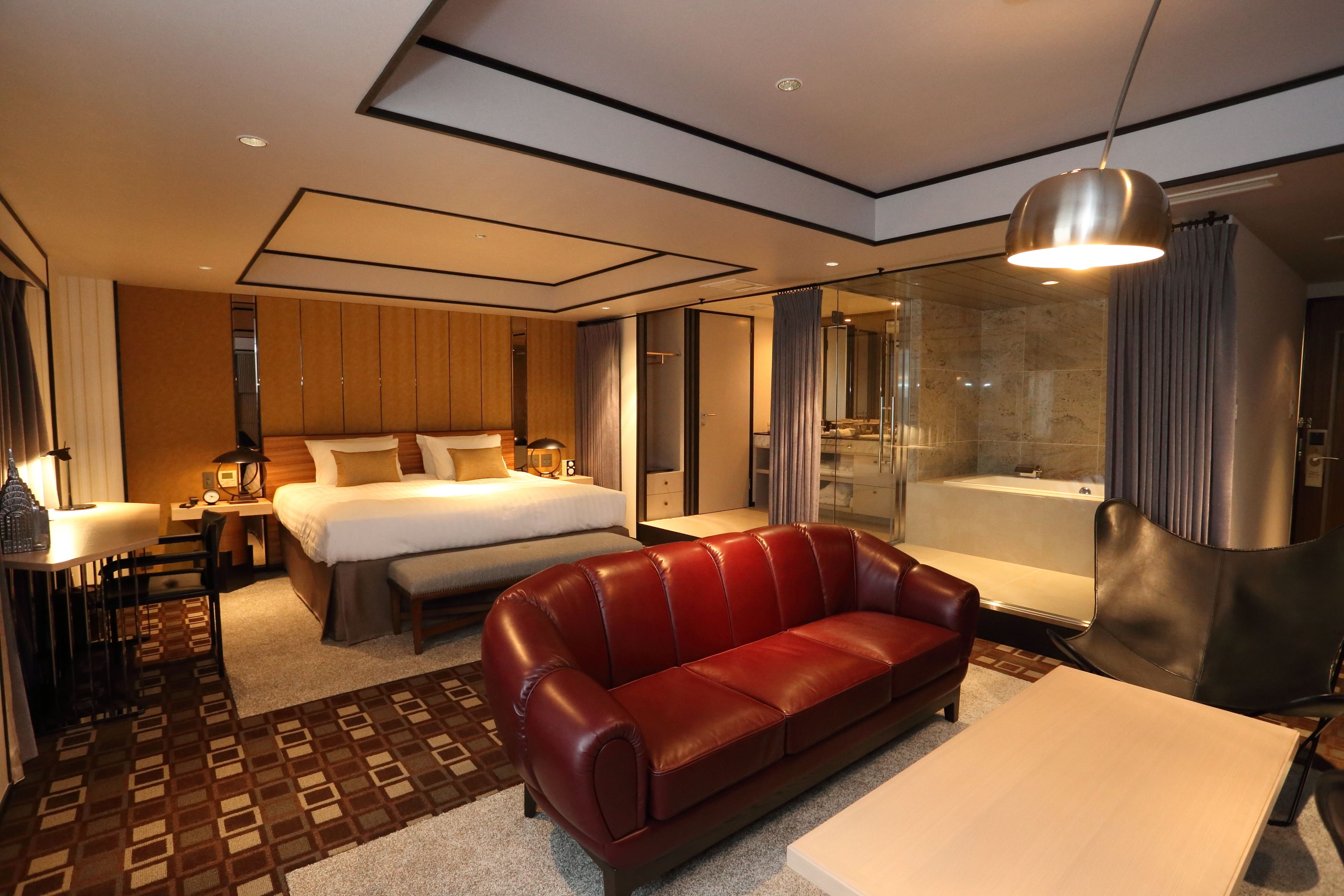 in-room safe, desk, laptop workspace, blackout curtains